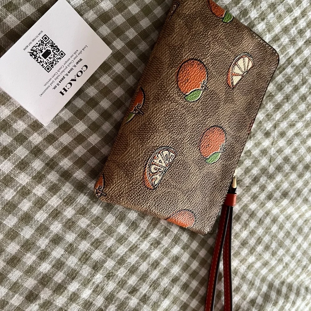 Coach Wristlet - Picture 3 of 3